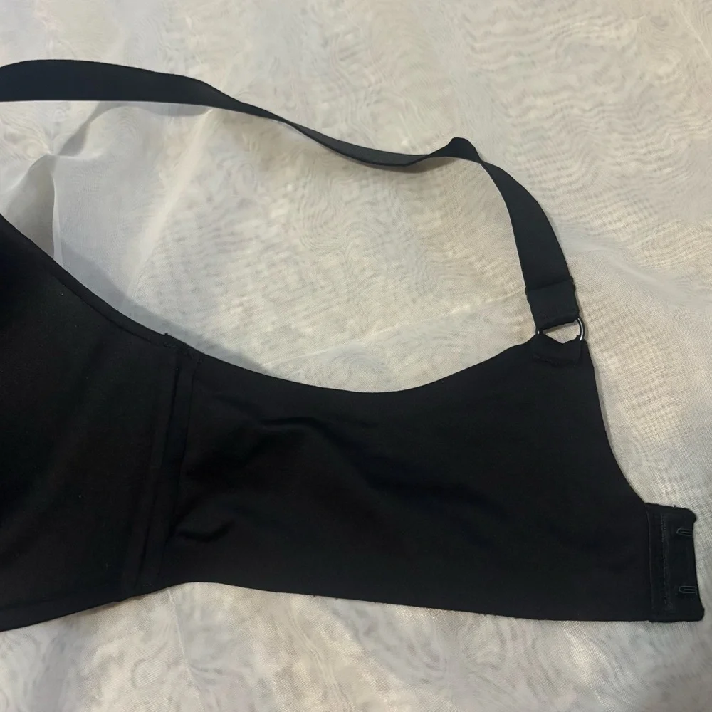 Uniqlo Wireless Bra 38/40 B/C - Picture 4 of 7